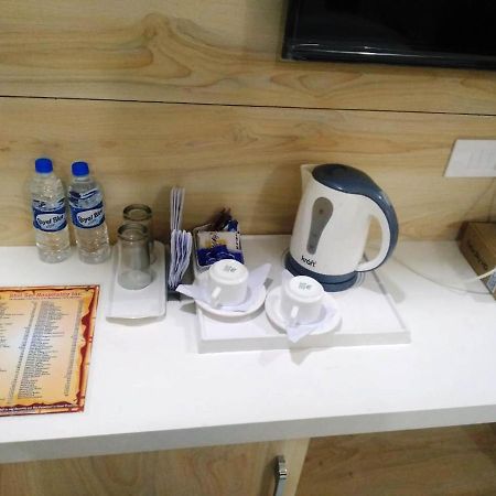 Hotel Ss Grand Lucknow Zewnętrze zdjęcie