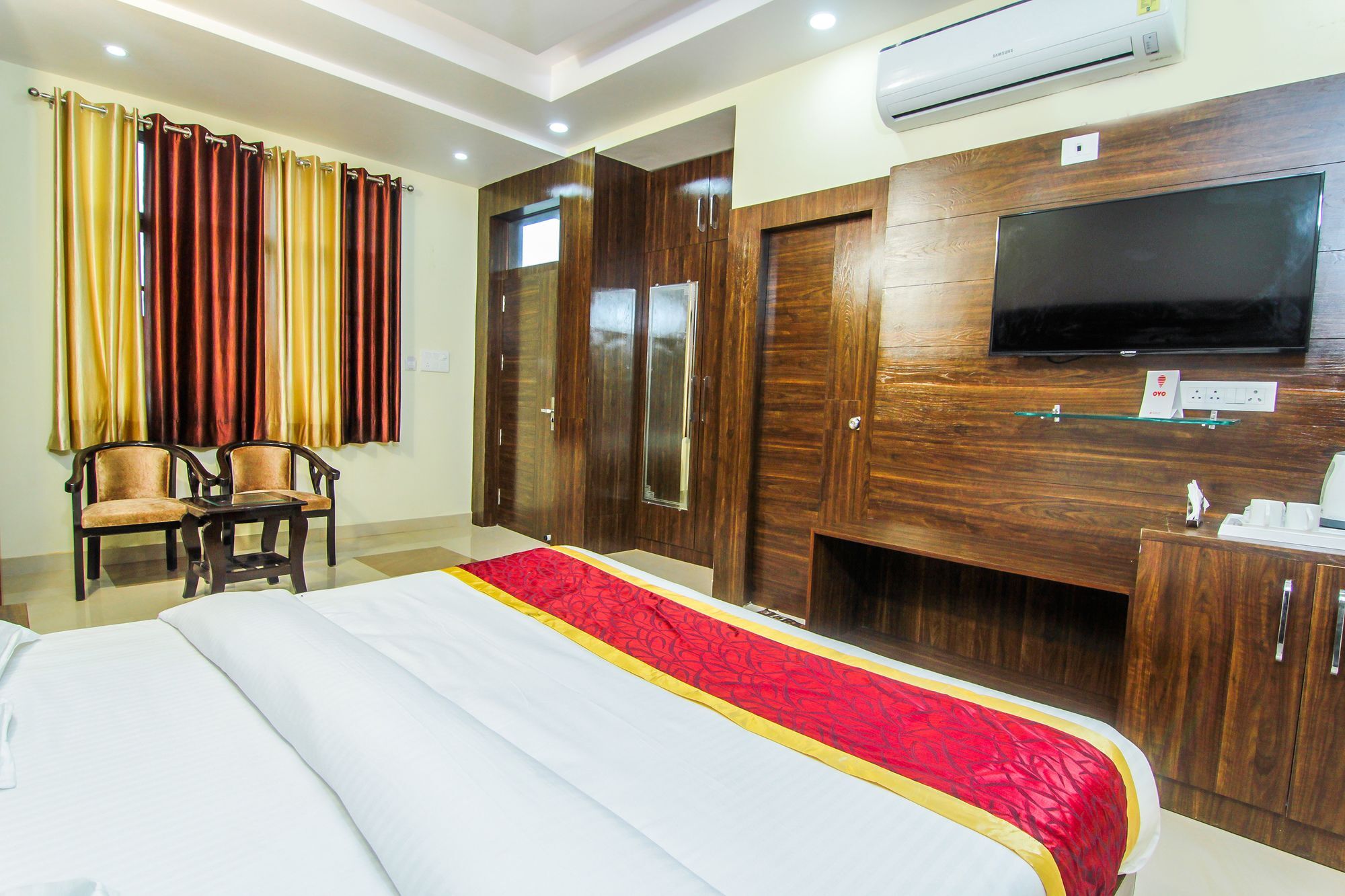 Hotel Ss Grand Lucknow Zewnętrze zdjęcie